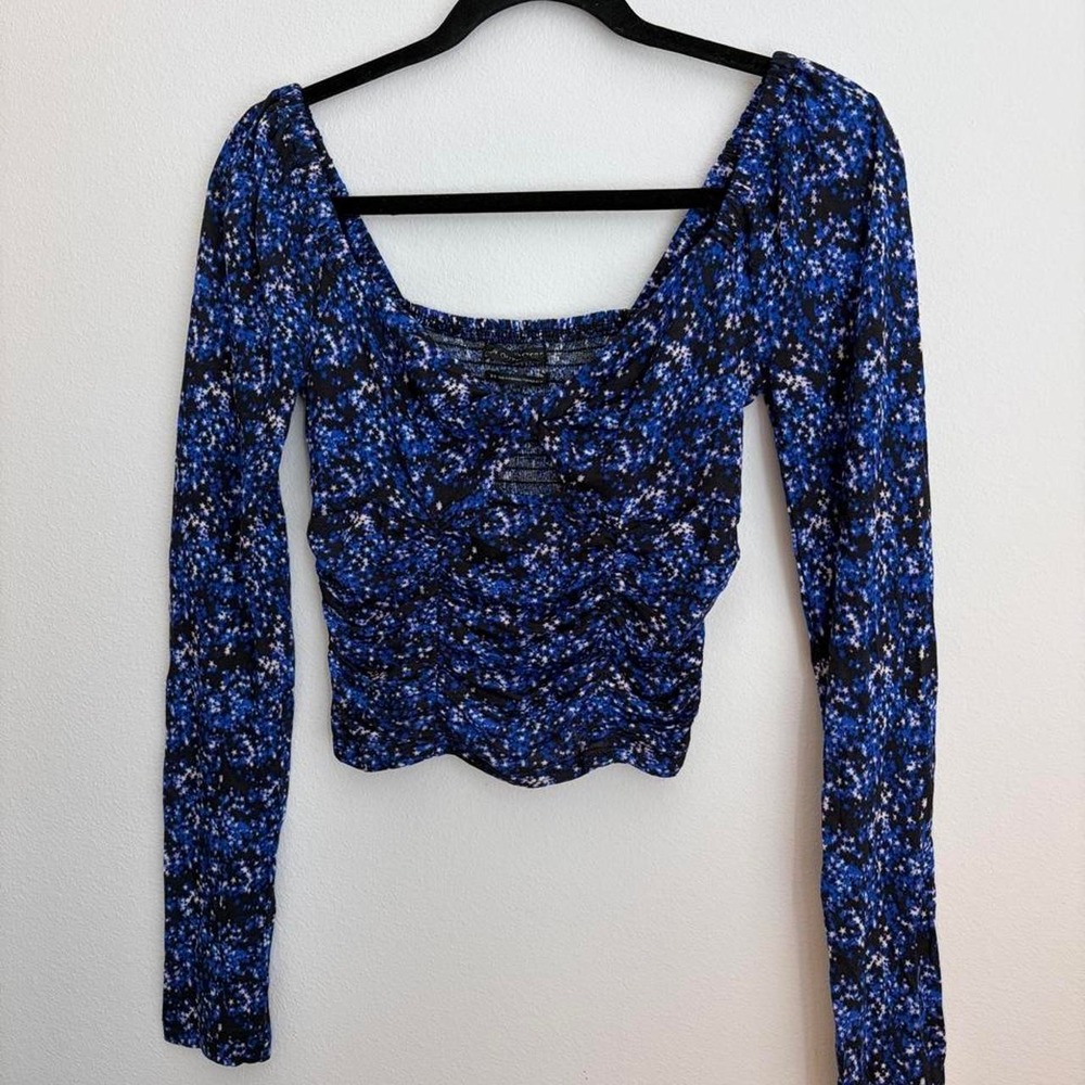 Urban Outfitters Star Spangled Long Sleeve Crop Top Size Medium Black Blue